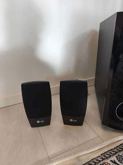 LG hemmabiosystem högtalarpaket svart