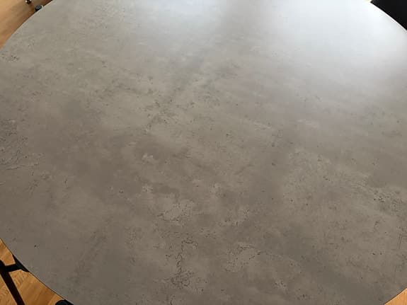 Matbord Ø120, ny från Jysk