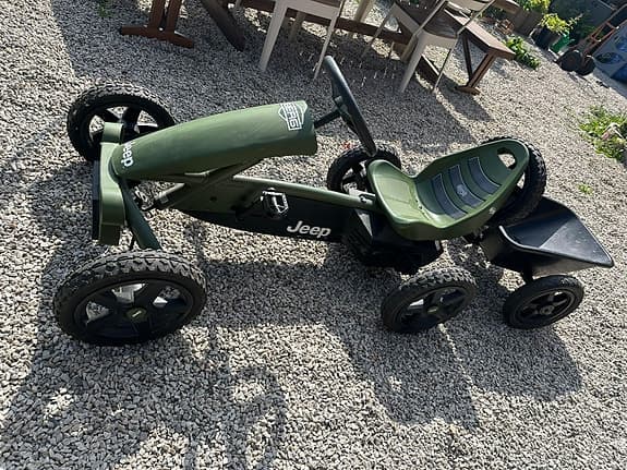 Berg trampbil med vagn modell JEEP