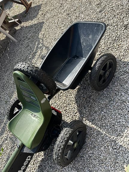Berg trampbil med vagn modell JEEP