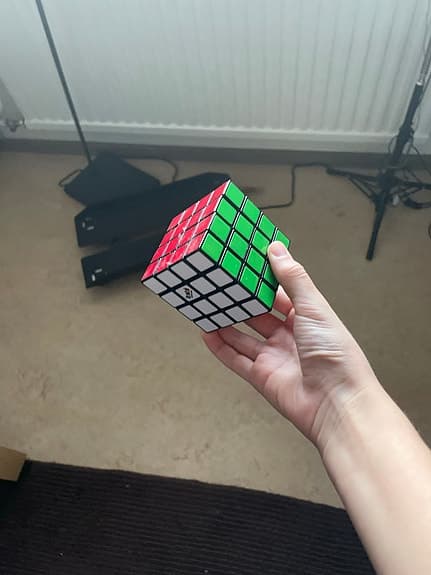 Rubiks kub 4x4 färgglad plast