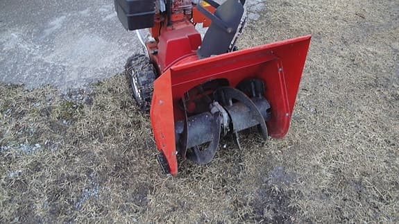 Toro 421 snöslunga bensindriven röd