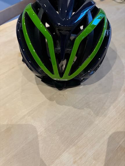 Abus Tec-tical 2.0 movistar team hjelm. Hjälmstorlek: 58-62 cm