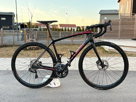 Trek Émonda SLR 7 strl 54 – Ultegra Di2 – Aeolus Pro 3