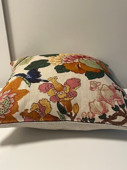 2st Kuddfodral/ Tyg Från Svenskt Tenn/GP & JBaker/ Magnolia