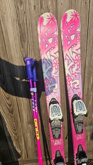 K2 Luv Bug skidor 124 cm rosa med stavar