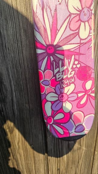 K2 Luv Bug skidor 124 cm rosa med stavar