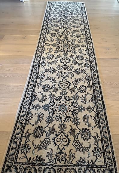 Handknuten matta gångmatta mönstrad beige svart