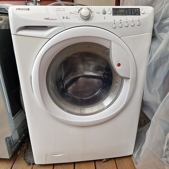 Hoover Tvättmaskin & Torktumlare 2-i-1 – Fungerar Bra, Lite Skada på Gummilisten