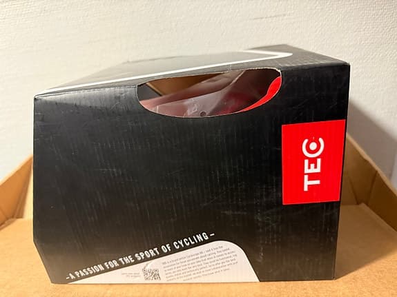 TEC Umbra EV1 Cykelhjälm, Röd/Vit, Storlek S/M (54-58 cm)