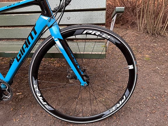 Säljes Snabb Giant Defy ALUXX i gott skick!