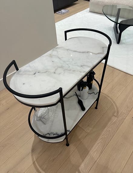 Sideboard i Marmor