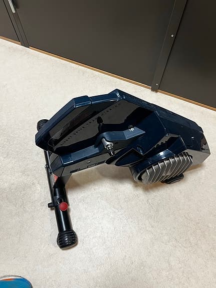 Elite Smart Fluid cykeltrainer svart