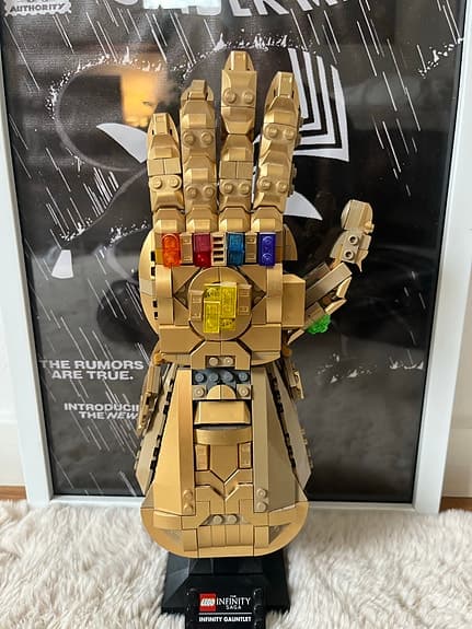 LEGO Marvel byggsats Infinity Gauntlet guld