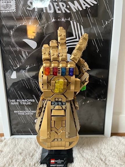 LEGO Marvel byggsats Infinity Gauntlet guld
