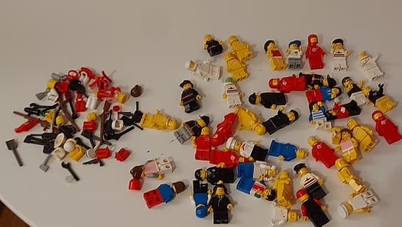 LEGO Vintage Minifigurer Lot ca 40+ st – Classic Space & Tillbehör