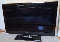 TV Samsung 40 tum till salu.