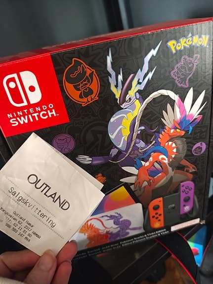 Nintendo Switch oled pokémon Scarlet & Violet edition