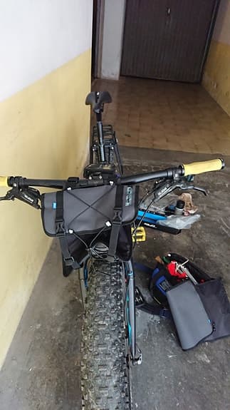 Specialized Adventure Fat Bike 4.9' tyres