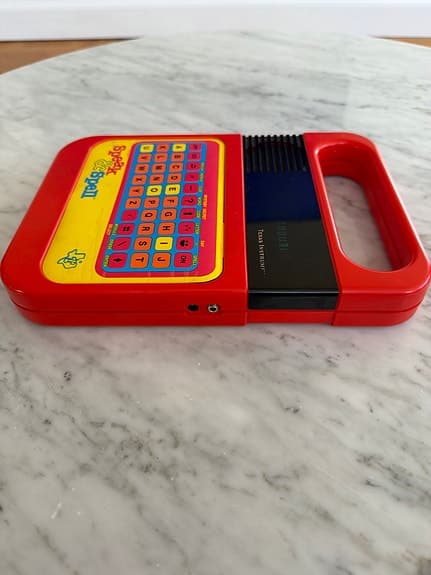 Texas Instruments Speak & Spell elektronisk leksak röd