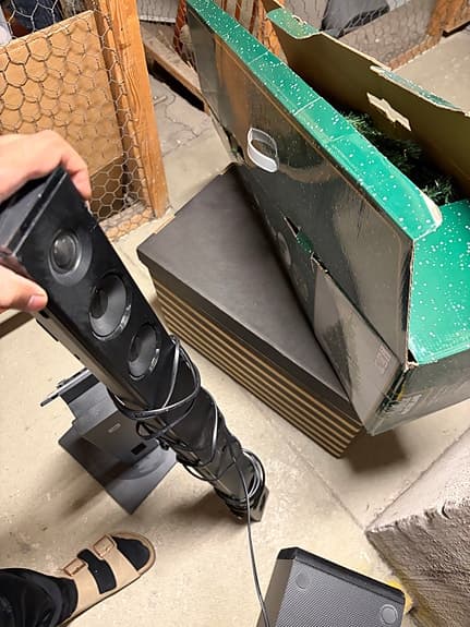 LG högtalarsystem med subwoofer svart