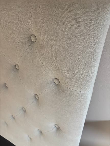 Jotex sänggavel beige textil