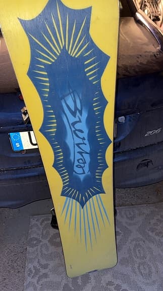 Burton snowboard med bindningar lila