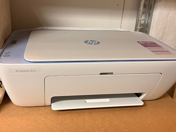 HP DeskJet 2822e skrivare vit