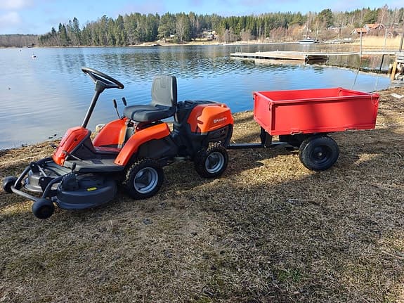 Husqvarna åkgräsklippare Rider R112C5