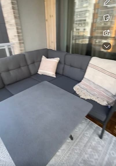Hörngrupp utemöbler med bord grå