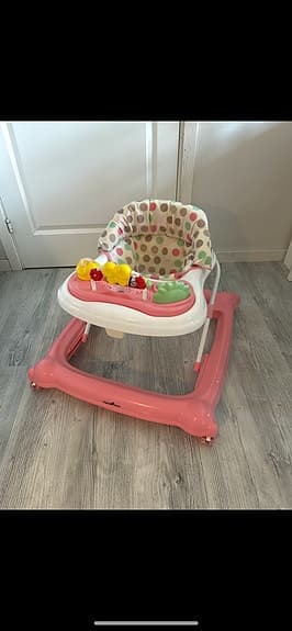 Gåstol, babysitter, hoppgunga