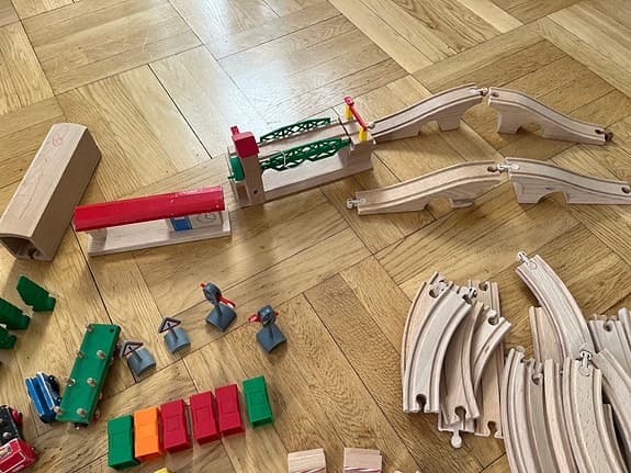 BRIO trätågset räls och tillbehör
