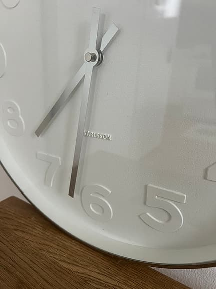 Väggklocka Karlsson