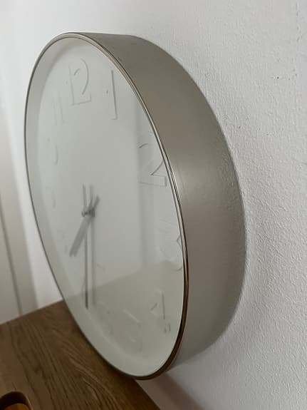 Väggklocka Karlsson