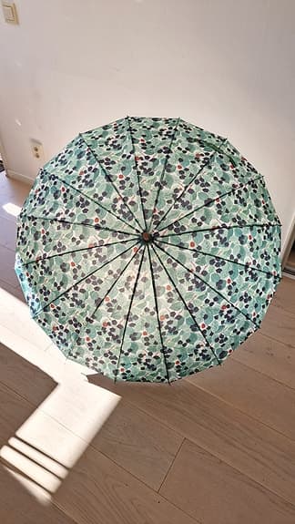 Paraply design av Lena Boije