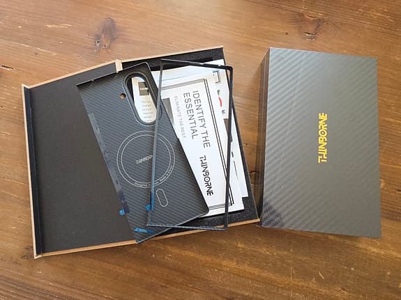 Pitaka & "Nobrand" aramid fiber magsafe skal till Galaxy Fold 7 (alla oanvända)
