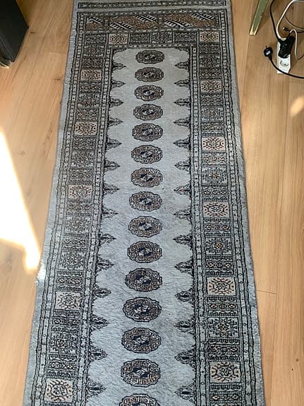 Ull hallmatta i orientalisk stil, tillverkad i Pakistan