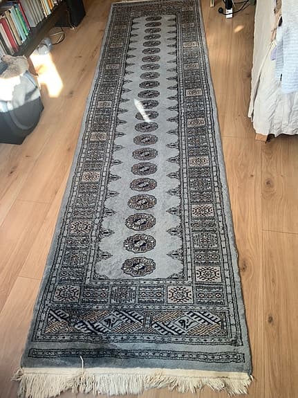 Ull hallmatta i orientalisk stil, tillverkad i Pakistan