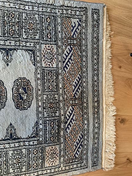 Ull hallmatta i orientalisk stil, tillverkad i Pakistan