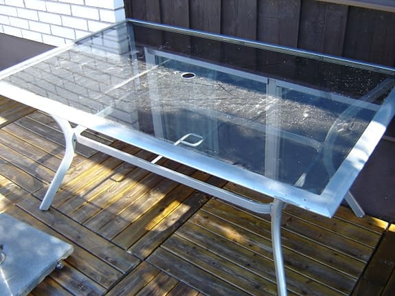 Rektangulärt trädgårdsbord glas metall aluminiumfärgat