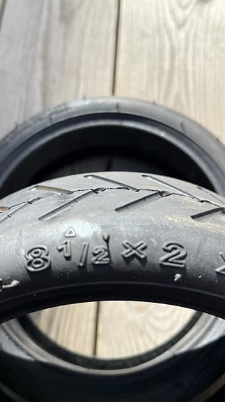 Däck 8 1/2 x 2 för elsparkcykel