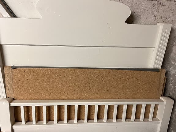 Vit ”flick” säng 85 x 200