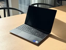 Dell XPS 13 - 32 GB ram, 1 TB, 4K touch