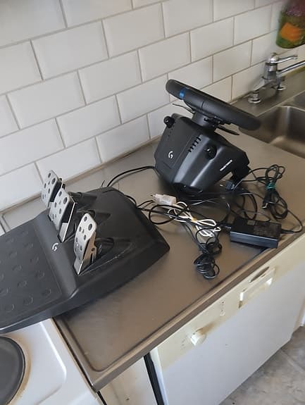 Fri Frakt! Logitech G29 racerratt med pedaler svart