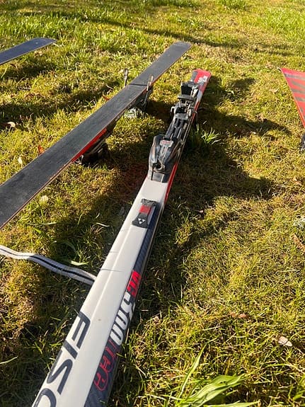 Fischer VC 300 alpinskidor 188cm med bindningar röd vit svart