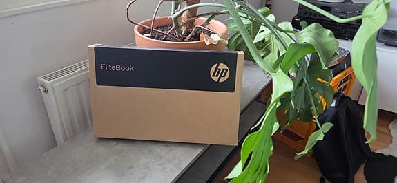 HP Elitebook X 14"