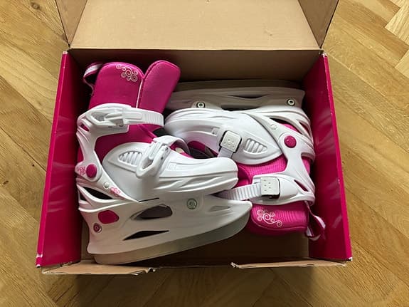 Rookie 4 skridskor barn justerbar storlek 29-32  vit rosa