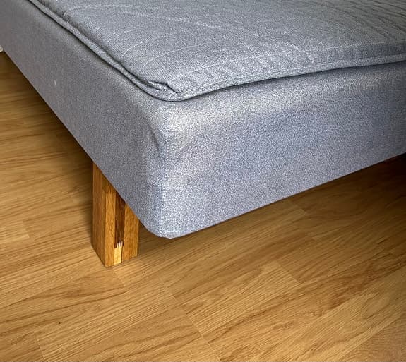 IKEA säng med madrass grå