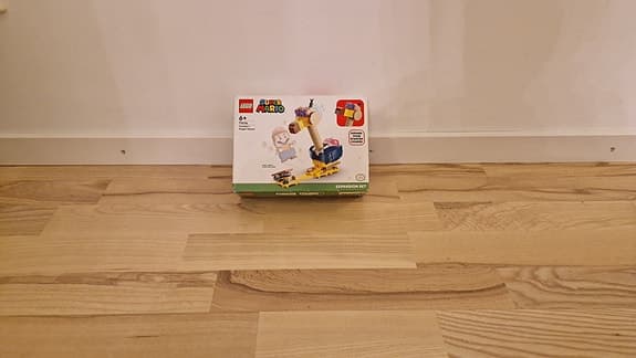 LEGO Mario
