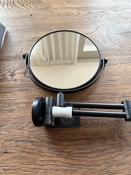 Smedbo Outline sminkspegel väggmonterad svart